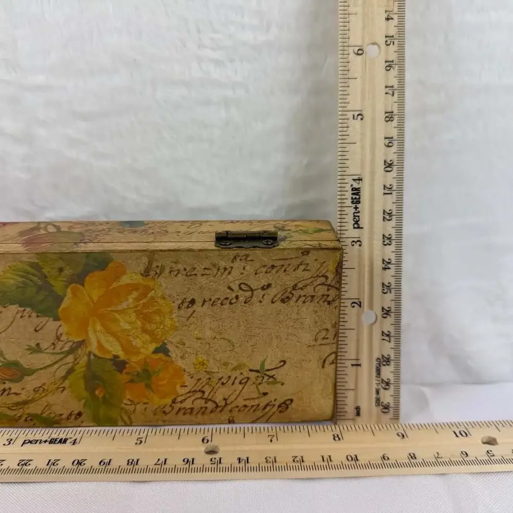 2 small memory keepsake boxes Victorian découpage style floral